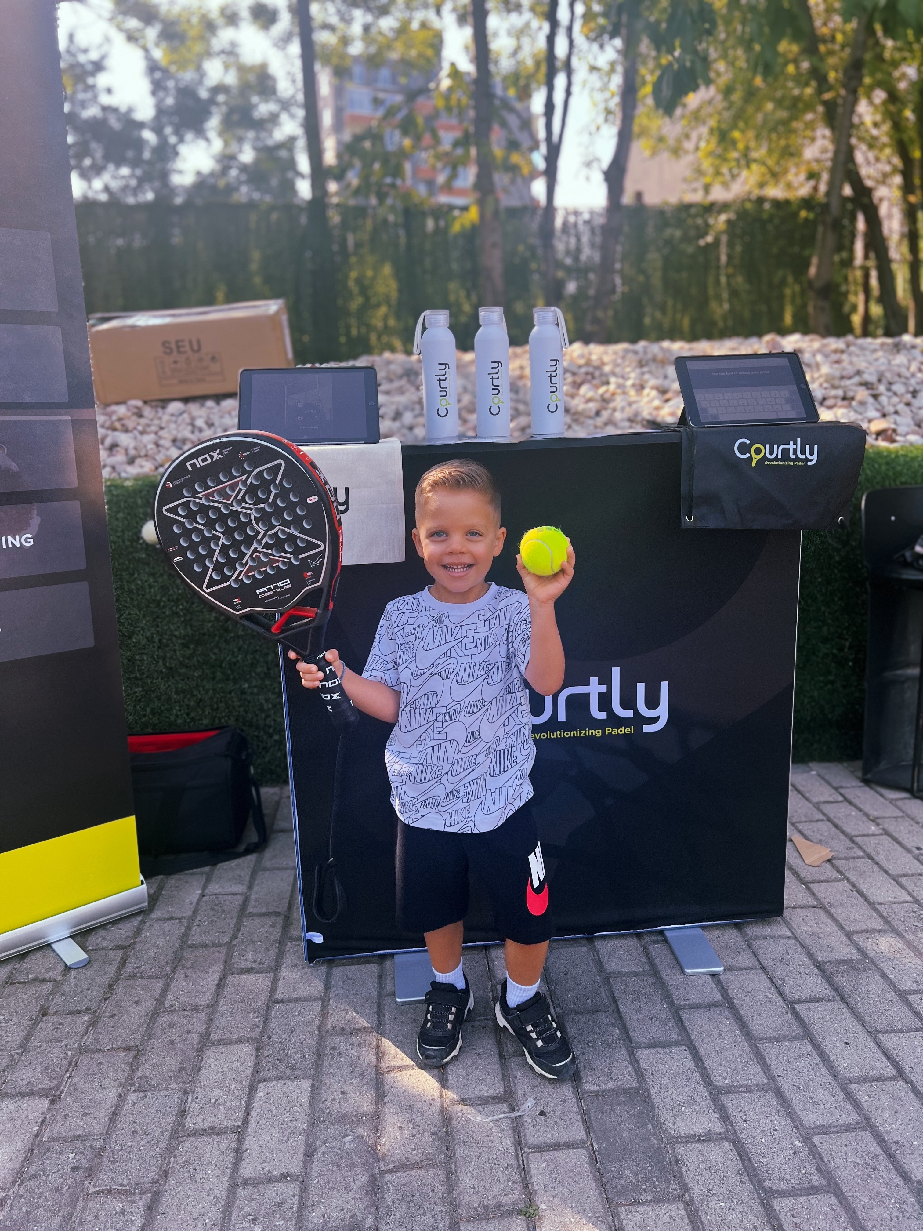 Courtly padel