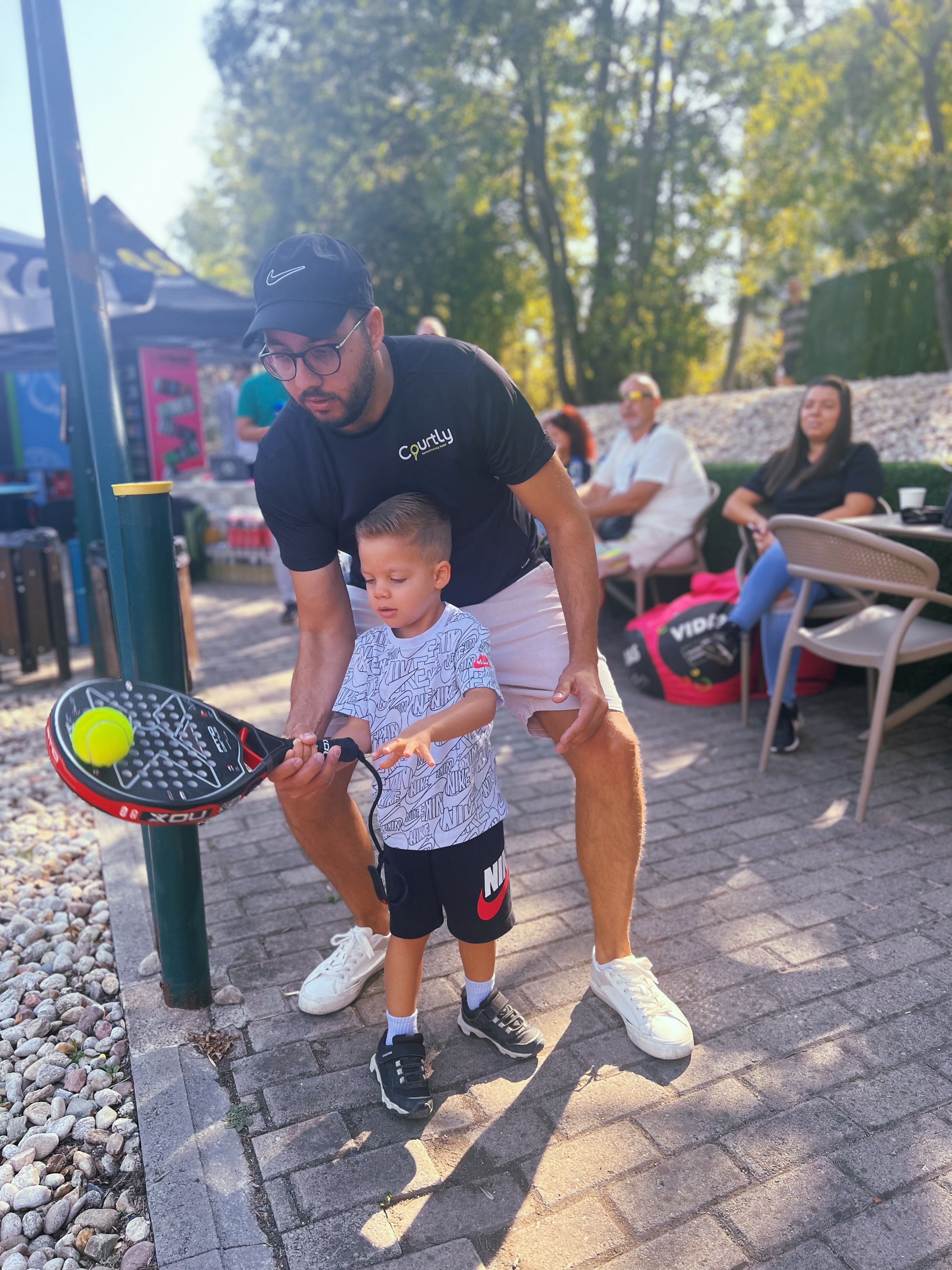 Courtly padel