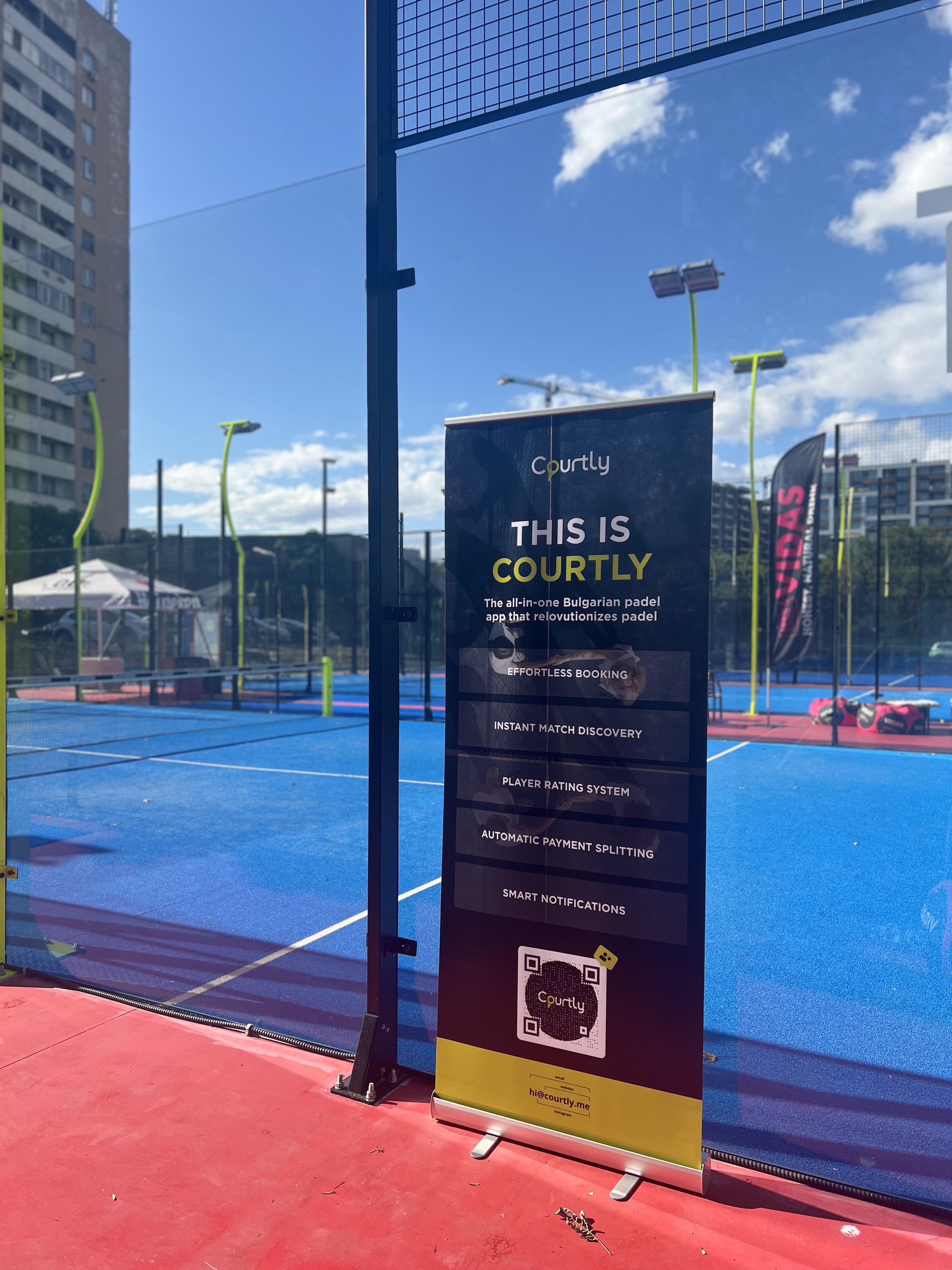 Courtly padel